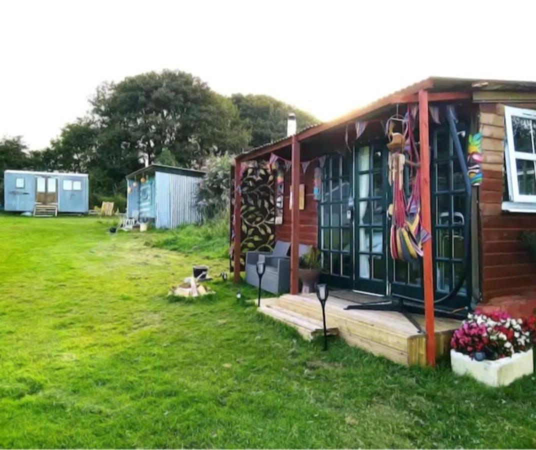 Hotel Treguth Glamping Unique Experience - Themed Huts Saint Day Exterior foto