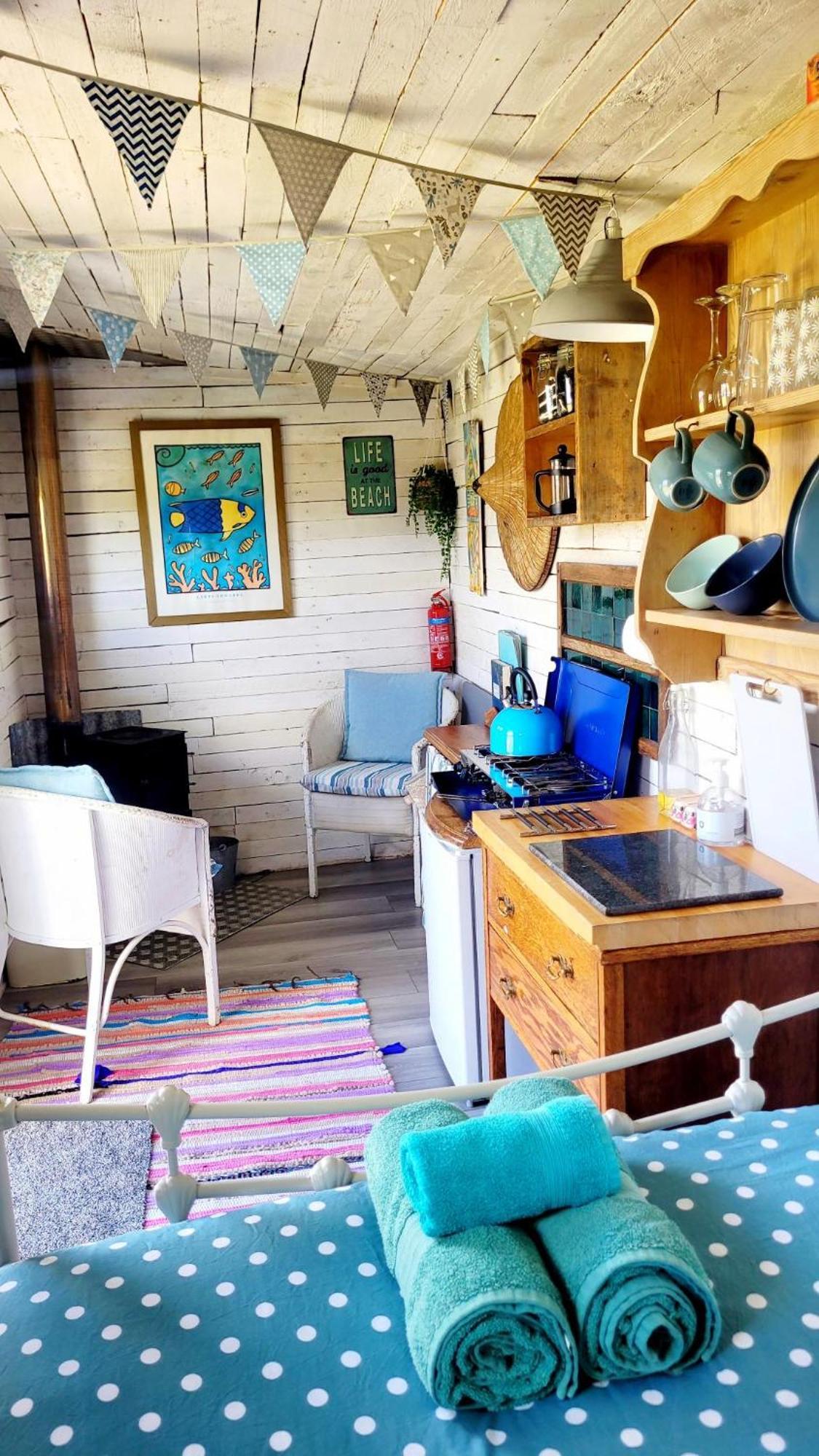 Hotel Treguth Glamping Unique Experience - Themed Huts Saint Day Exterior foto